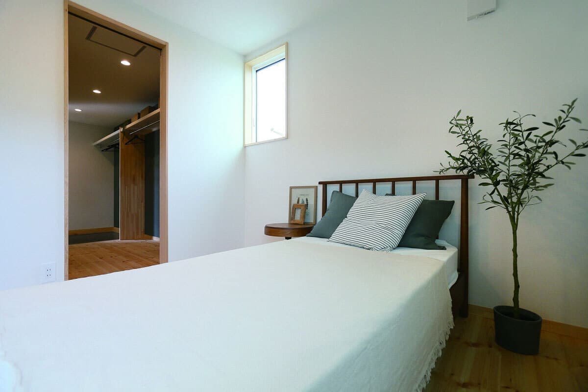 covaco_room_1200px.jpg