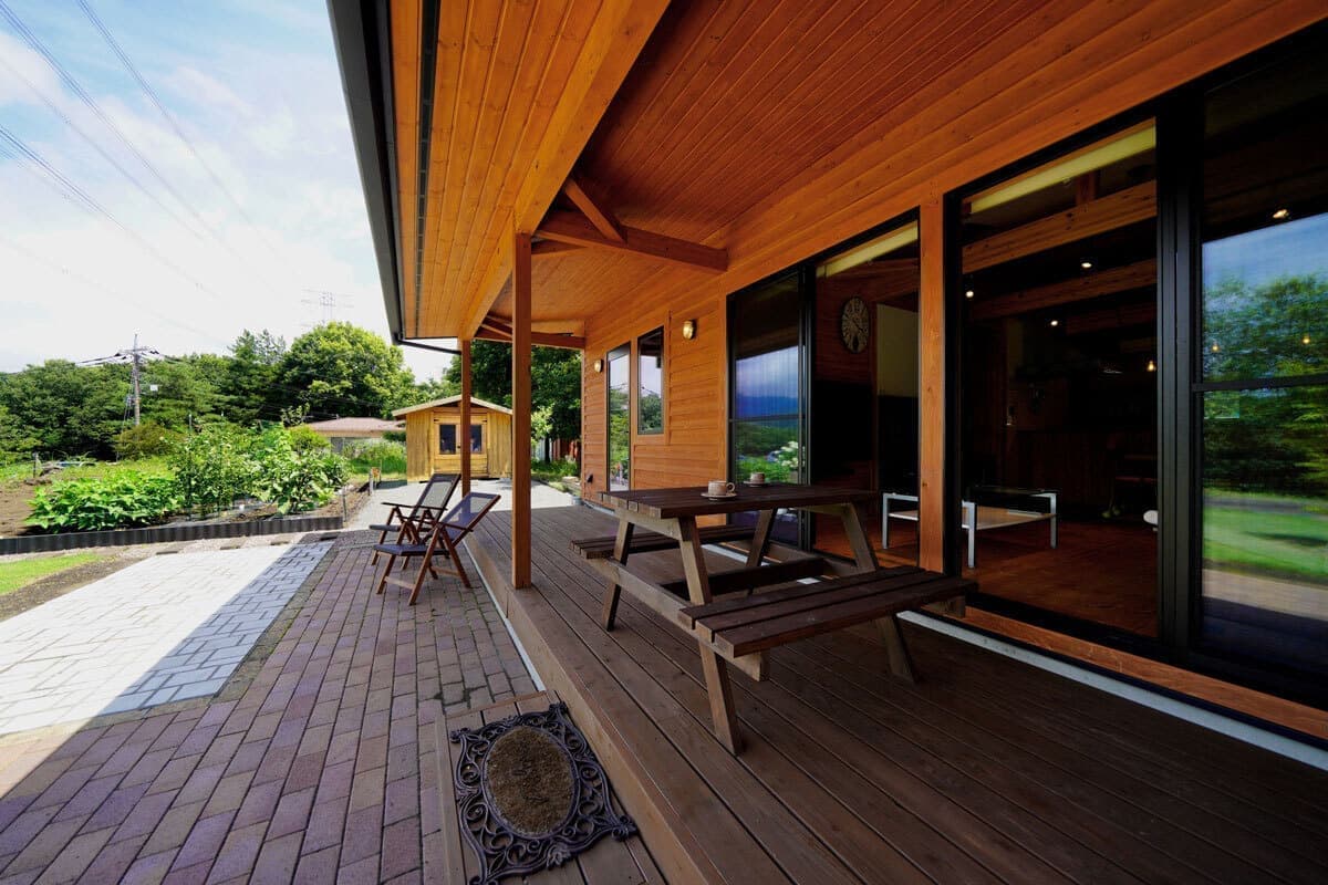 covaco_terrace1200px.jpg